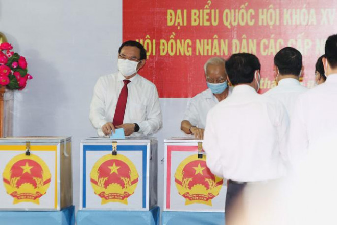 Phóng sự ảnh: Lãnh đạo Đảng, Nhà nước đi bầu cử - 5