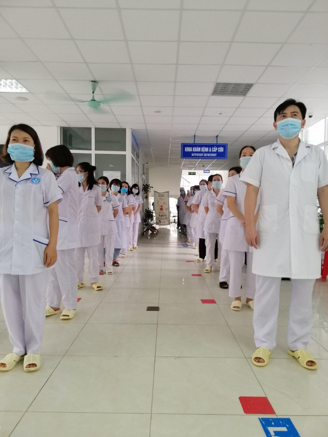 Bầu cử trong "tâm dịch" Bắc Giang: Dùng xe đạp chở hòm phiếu đến tận nhà cử tri - 4