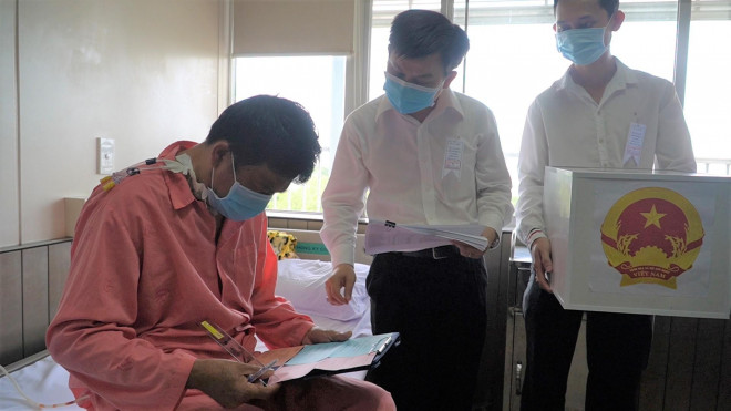 Những điểm nhấn đặc biệt trong ngày bầu cử ở TP.HCM - 5