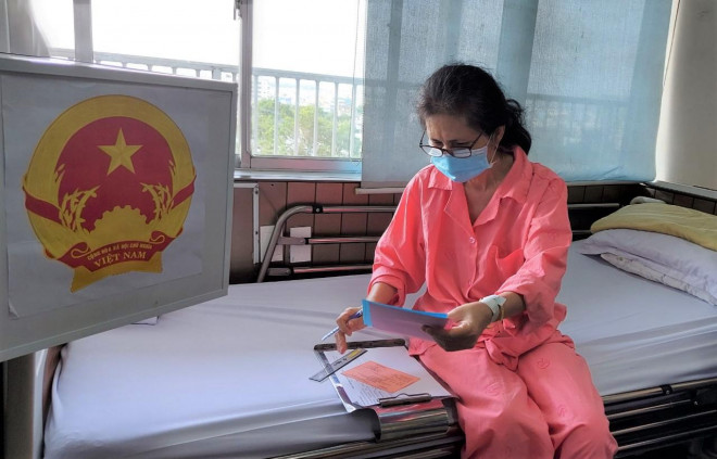 Những điểm nhấn đặc biệt trong ngày bầu cử ở TP.HCM - 4