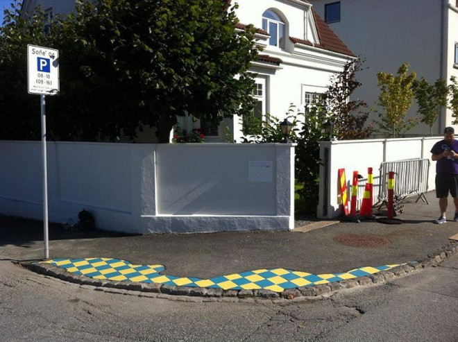 Biến ổ gà trên đường phố thành tác phẩm nghệ thuật: Anh tài là đây chứ đâu! - 27