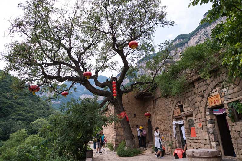 Làng cổ 1500 năm ẩn sâu trong núi ít ai biết tới ở Trung Quốc - 6