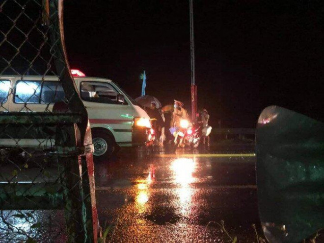 Người bám hông xe tải 20km sau tai nạn: "Xe dừng tôi mới tin mình còn sống"! - 3