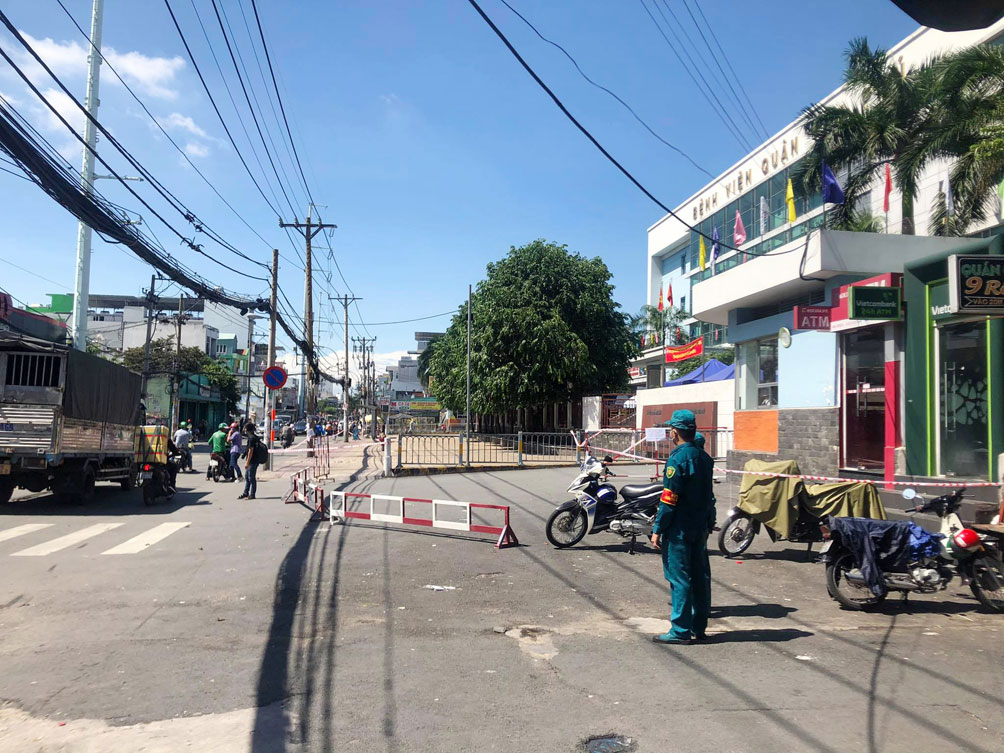 TP.HCM: Phong tỏa bệnh viện quận Tân Phú - 10