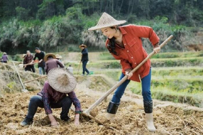 Triệu Lệ Dĩnh thế nào khi hóa thành gái thôn quê mộc mạc, không trang điểm? - 7