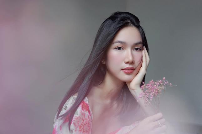 Người đẹp có làn da đẹp nhất HHVN 2020 tái xuất với vẻ đẹp trong veo tựa 'nàng thơ' - 5
