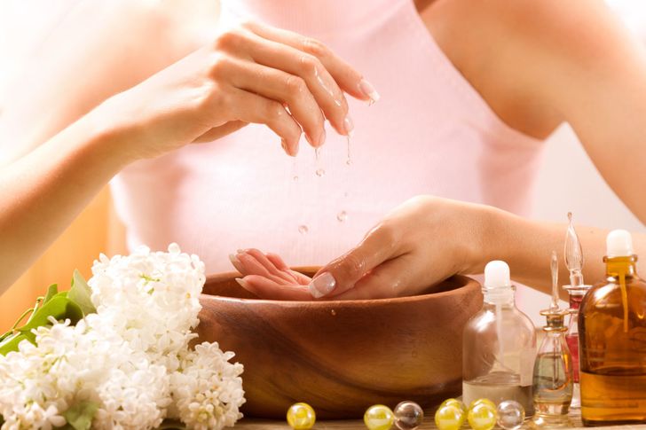 9 điều bạn làm mỗi ngày để làn da trắng như phát sáng - 1