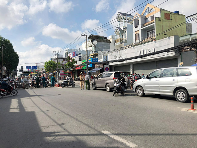 TP.HCM giãn cách toàn thành phố và hình ảnh ngày đầu tại các chốt kiểm soát ở quận Gò Vấp - 12