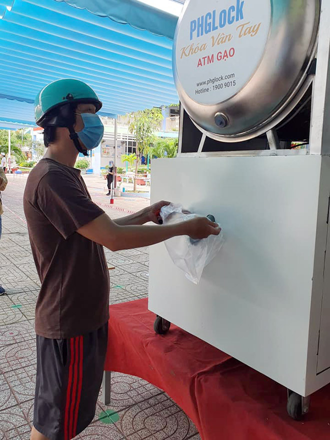 “ATM gạo” tái xuất, hỗ trợ người dân vùng dịch vượt qua khó khăn - 3