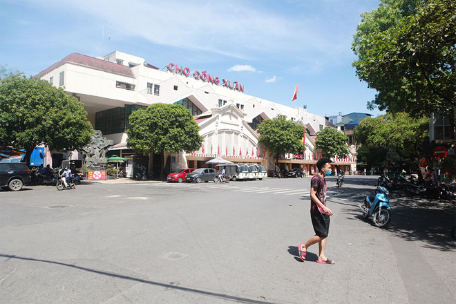 Đường phố Hà Nội vắng người vì trời nóng như đổ lửa - 3