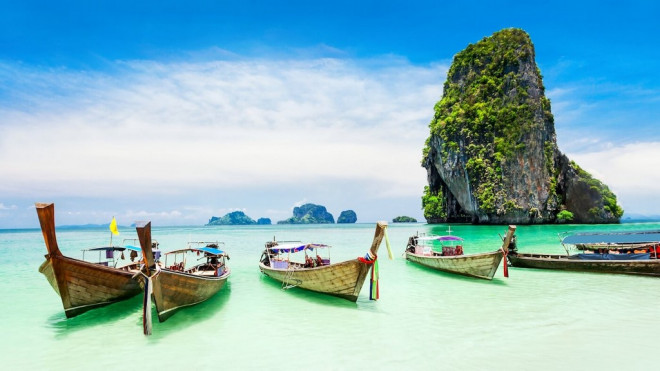 Phuket hấp dẫn du khách với chiến dịch 1 USD 1 đêm - 1