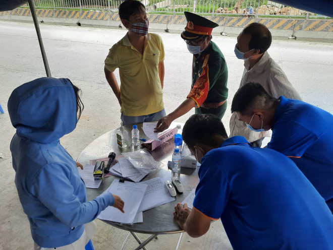 Diễn biến mới sau khi quy định "từ TP.HCM đến Đồng Nai phải cách ly 21 ngày" - 5