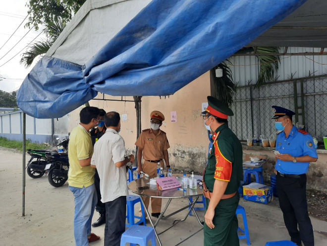 Diễn biến mới sau khi quy định "từ TP.HCM đến Đồng Nai phải cách ly 21 ngày" - 10