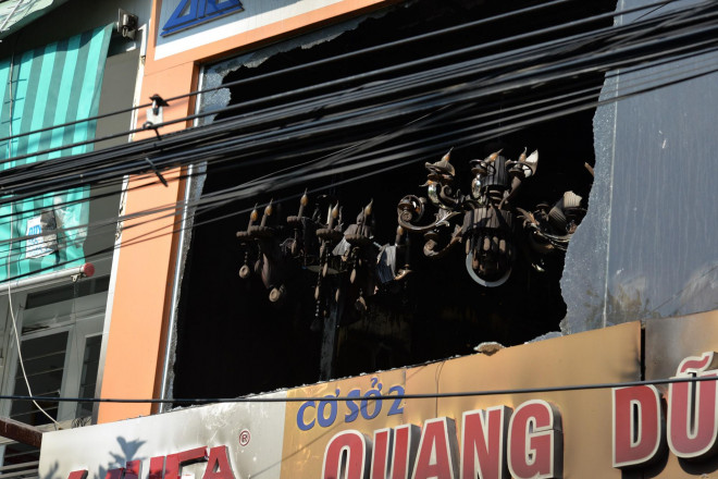 Hiện trường kinh hoàng vụ cháy nhà khiến 4 người tử vong - 8