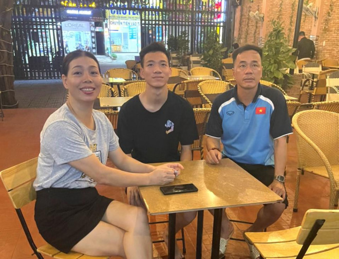 Bố cầu thủ Tiến Linh nói gì sau khi con trai ghi bàn thắng đầu tiên cho tuyển Việt Nam ở trận đấu đêm qua? - 4