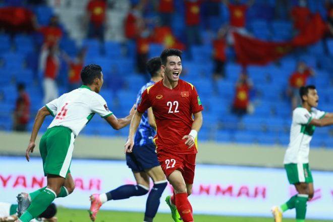 Bố cầu thủ Tiến Linh nói gì sau khi con trai ghi bàn thắng đầu tiên cho tuyển Việt Nam ở trận đấu đêm qua? - 2