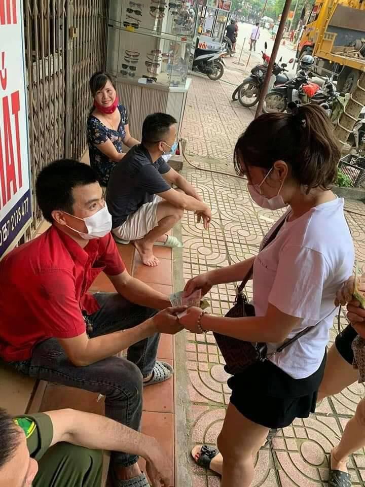 Tài xế container kể lại giây phút đánh lái cứu 2 mạng người, nghiền nát hàng chục xe máy - 4