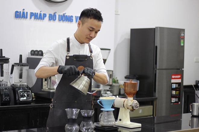 Dương Trung Kiếm – Con đường từ anh công nhân tới “bậc thầy” pha chế - 1