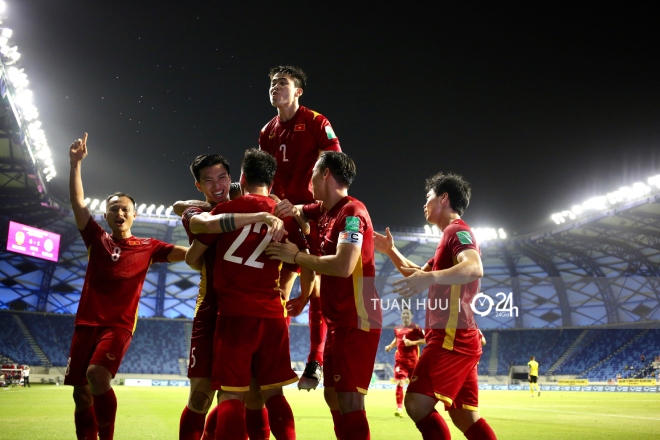ĐT Việt Nam bay vào top 90 bảng xếp hạng FIFA sau trận thắng Malaysia - 1