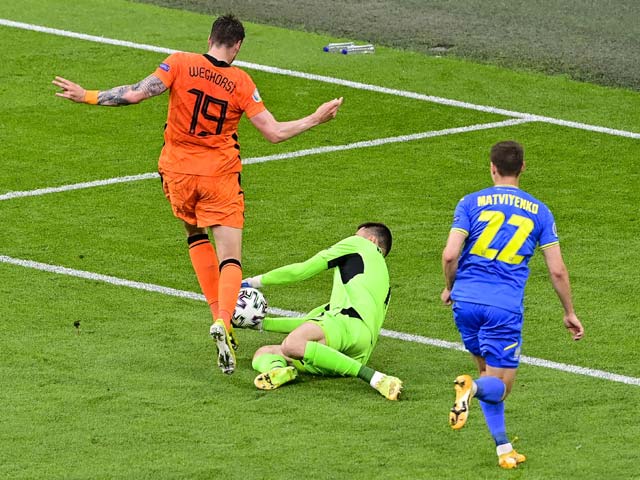 Video Hà Lan - Ukraine: Choáng váng 5 bàn, người hùng khó ngờ (EURO) - 1