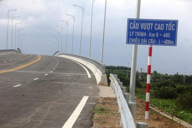 Cận cảnh nút giao 319 kết nối cao tốc Long Thành trước ngày thông xe - 5