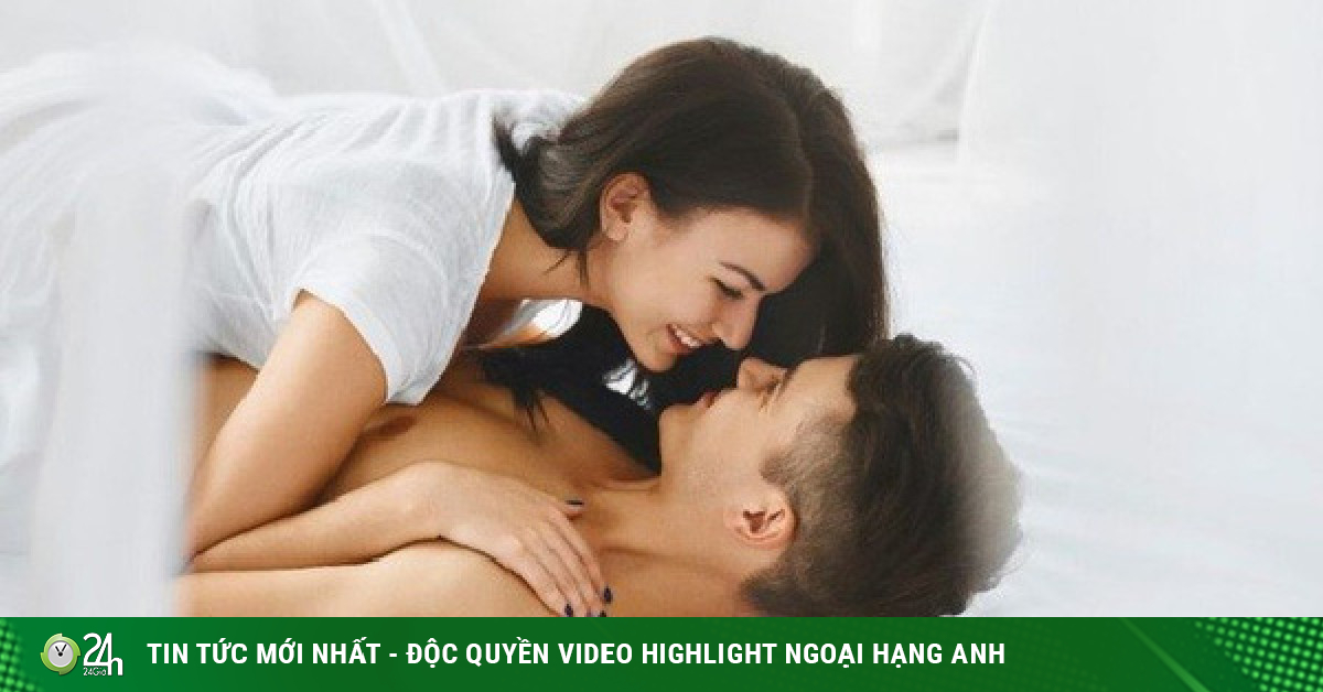 Vì mặc cảm về ngoại hình nên cô vợ nghĩ ra chiêu cực độc đáo giúp chồng phấn khích