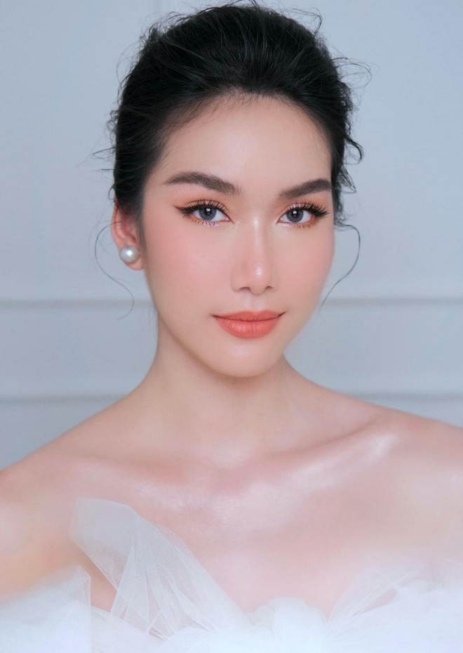 Á hậu Phương Anh khoe thành quả học trang điểm, so với style trước có được khen tốt hơn? - 5
