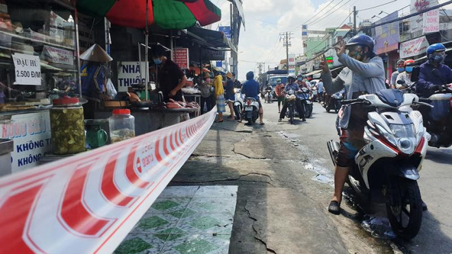 Quận Gò Vấp: Tiểu thương “to tiếng” khi bị dẹp chợ tự phát - 5