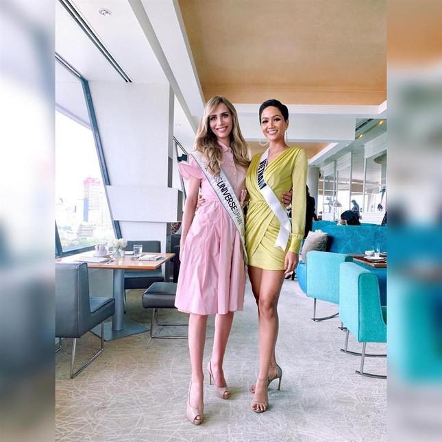 Mỹ nhân chuyển giới đầu tiên thi Miss Universe giờ ra sao? - 6