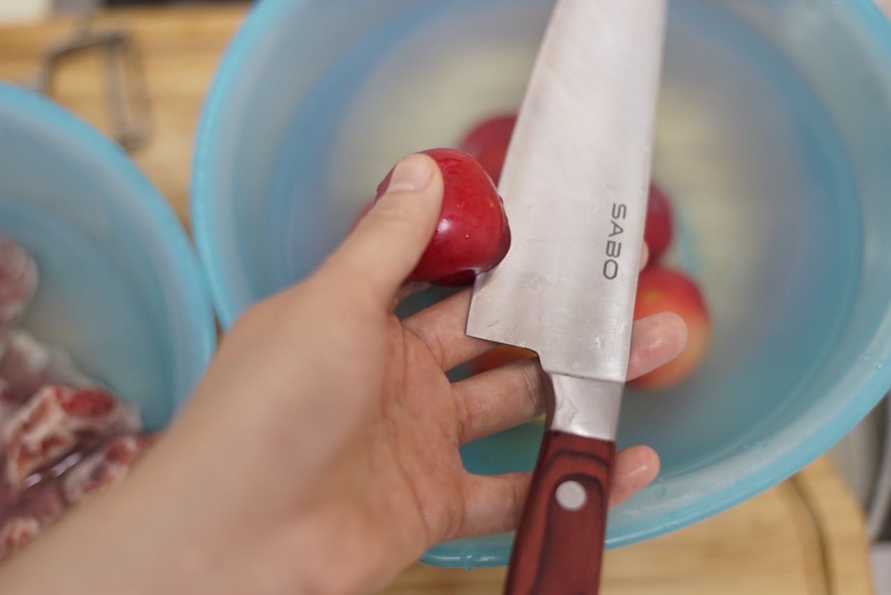 Mận đang chín rộ cực ngon, đem hầm với sườn thành món ngon tuyệt đỉnh - 4