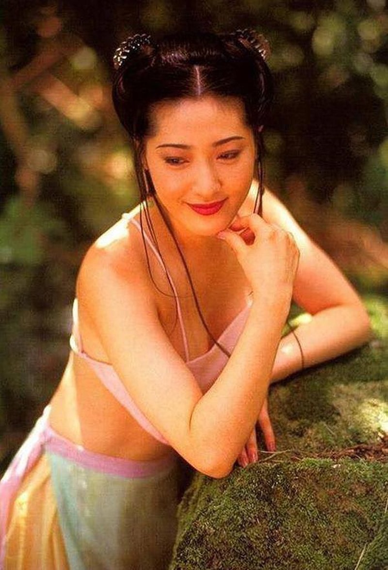 "Phan Kim Liên" trước khi theo chồng bán mì từng là mỹ nhân có vòng 1 đẹp trứ danh - 3