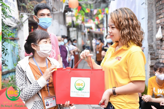 Trương Thị Thùy Giang - Cô nàng Kỷ Tỵ với quyết tâm chinh phục thị trường tài chính 4.0 - 5