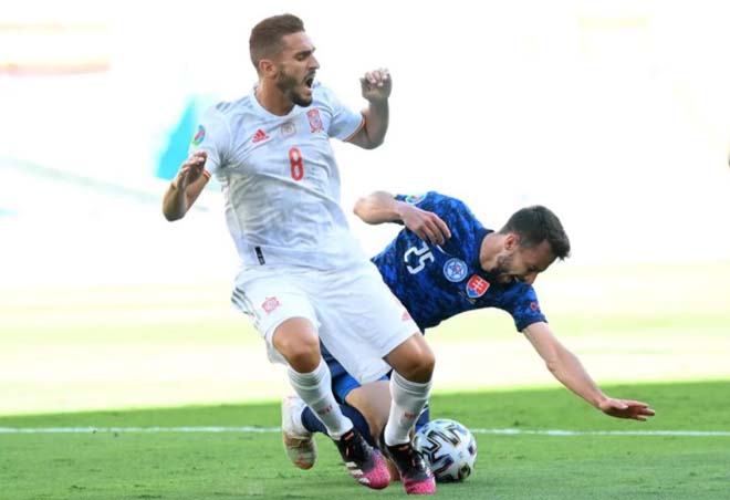 Video Slovakia - Tây Ban Nha: Phản lưới đáng trách, vụn vỡ 5 bàn thua (EURO) - 1