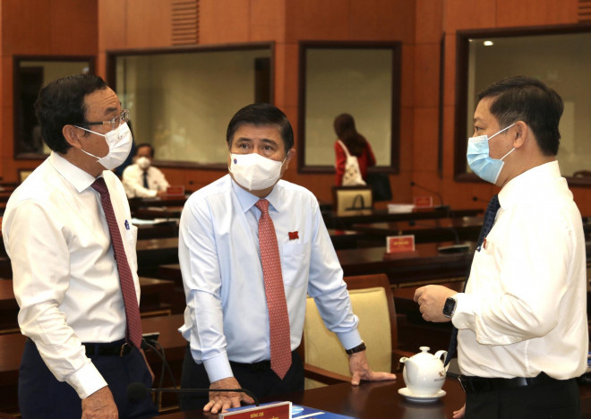 Ông Nguyễn Thành Phong tiếp tục được bầu làm Chủ tịch UBND TP HCM - 2