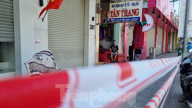 Đà Nẵng: Nhà nào ở yên nhà nấy, không đưa hàng ra khỏi tam giác 'ổ dịch' - 2