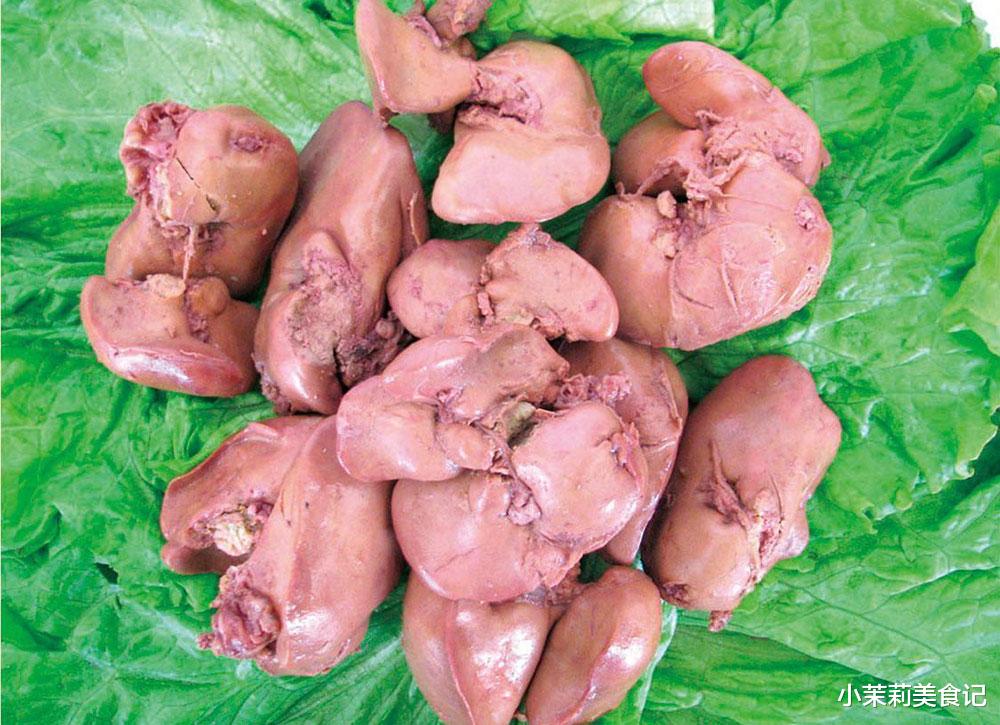 Đầu gà được rất nhiều người thích nhưng thèm mấy cũng không nên ăn vì lý do này - 7