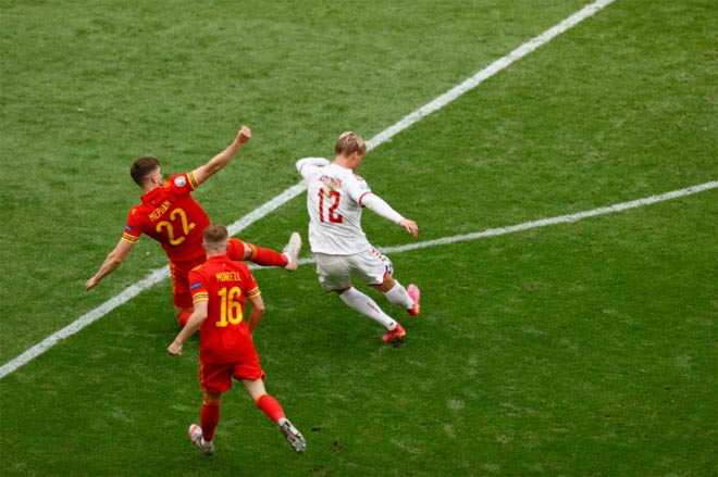 Video xứ Wales - Đan Mạch: Người hùng lập cú đúp, đại tiệc 4 bàn (Vòng 1/8 EURO 2020) - 1