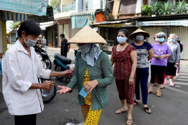 Chợ đầu tiên ở TP.HCM phát thẻ ra vào có mã QR cho khách hàng - 5