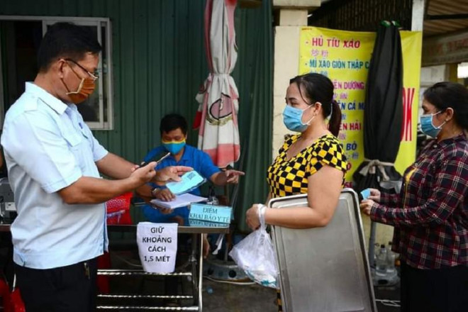 Chợ đầu tiên ở TP.HCM phát thẻ ra vào có mã QR cho khách hàng - 6