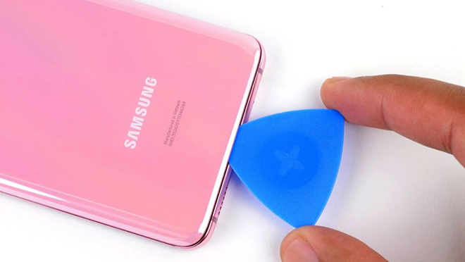 Samsung lại học theo Apple - 1