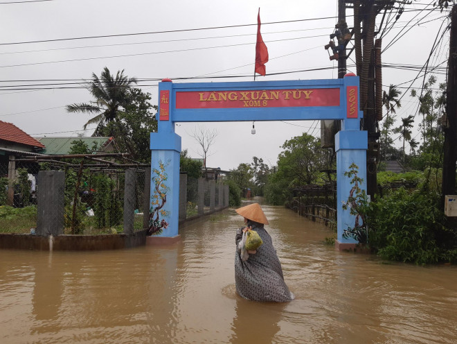 Thừa Thiên – Huế: Hạ du sông Bồ ngập nặng do thủy điện xả lũ? - 1