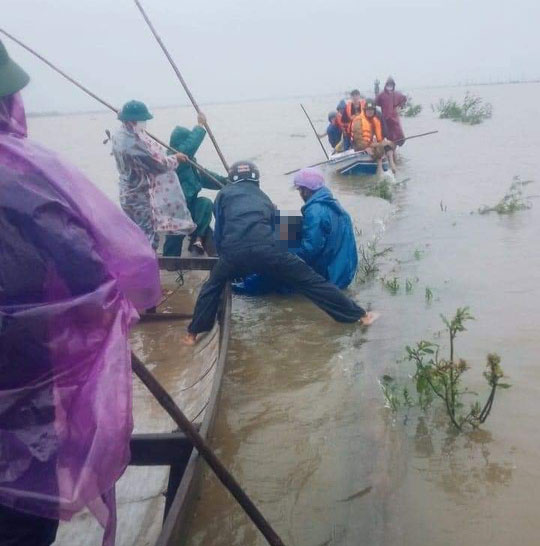 Thăm nhà mẹ ruột trở về, cô gái bị nước cuốn tử vong - 1