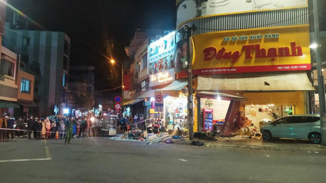 Tin tức 24h qua: Tài xế lao ô tô vào tiệm bánh mì ở Đà Nẵng dương tính với ma túy - 1