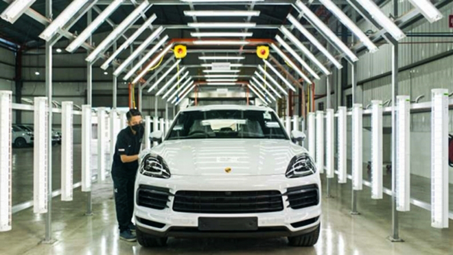 Porsche Cayenne đầu tiên xuất xưởng tại nhà máy tại Malaysia - 1