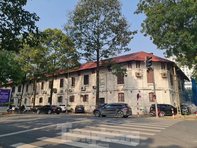 Bí thư Hà Nội yêu cầu dừng ngay phá dỡ tòa nhà 100 tuổi tại 61 Trần Phú - 1
