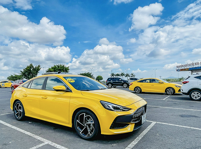 Trải nghiệm xe sedan MG5 trên cung đường ven biển tuyệt đẹp - 1