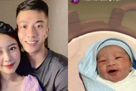 Bà xã Phan Văn Đức sinh con thứ hai, gia đình nam cầu thủ chính thức "có nếp, có tẻ"