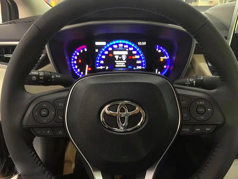 Bảng giá xe Corolla Altis cập nhật mới nhất, chỉ từ 719 triệu đồng - 12