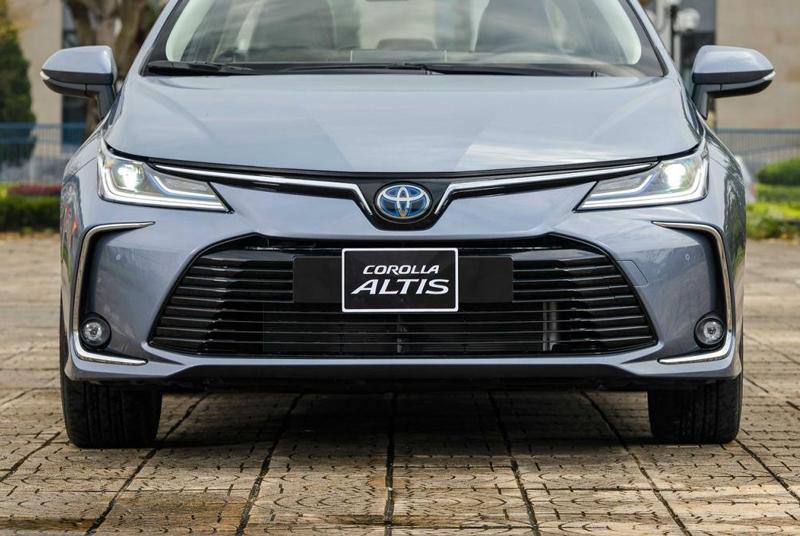 Bảng giá xe Corolla Altis cập nhật mới nhất, chỉ từ 719 triệu đồng - 7