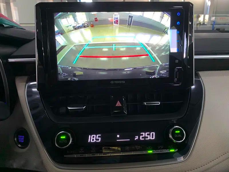 Bảng giá xe Corolla Altis cập nhật mới nhất, chỉ từ 719 triệu đồng - 17